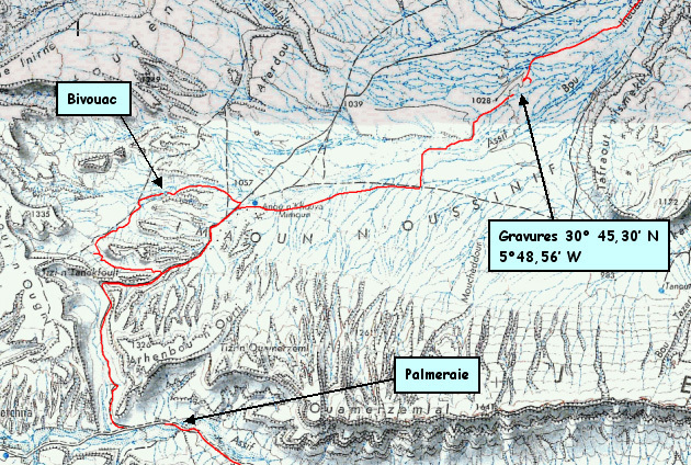 Carte au 100 000e , boucle-bivouac et position du site de gravures.